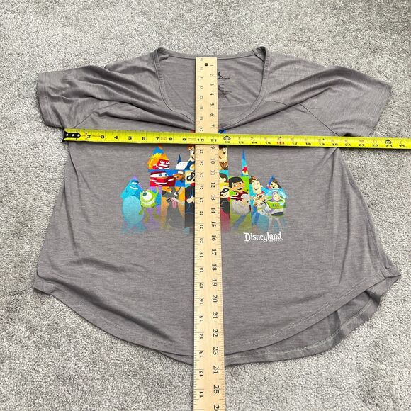 Dineyland Pixar Fest 2018 Graphic T-Shirt Womens Large Gray Short Sleeve Tee - Picture 6 of 9